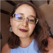 Profesora de latín que puede dar también lengua española, griego, historia e italiano